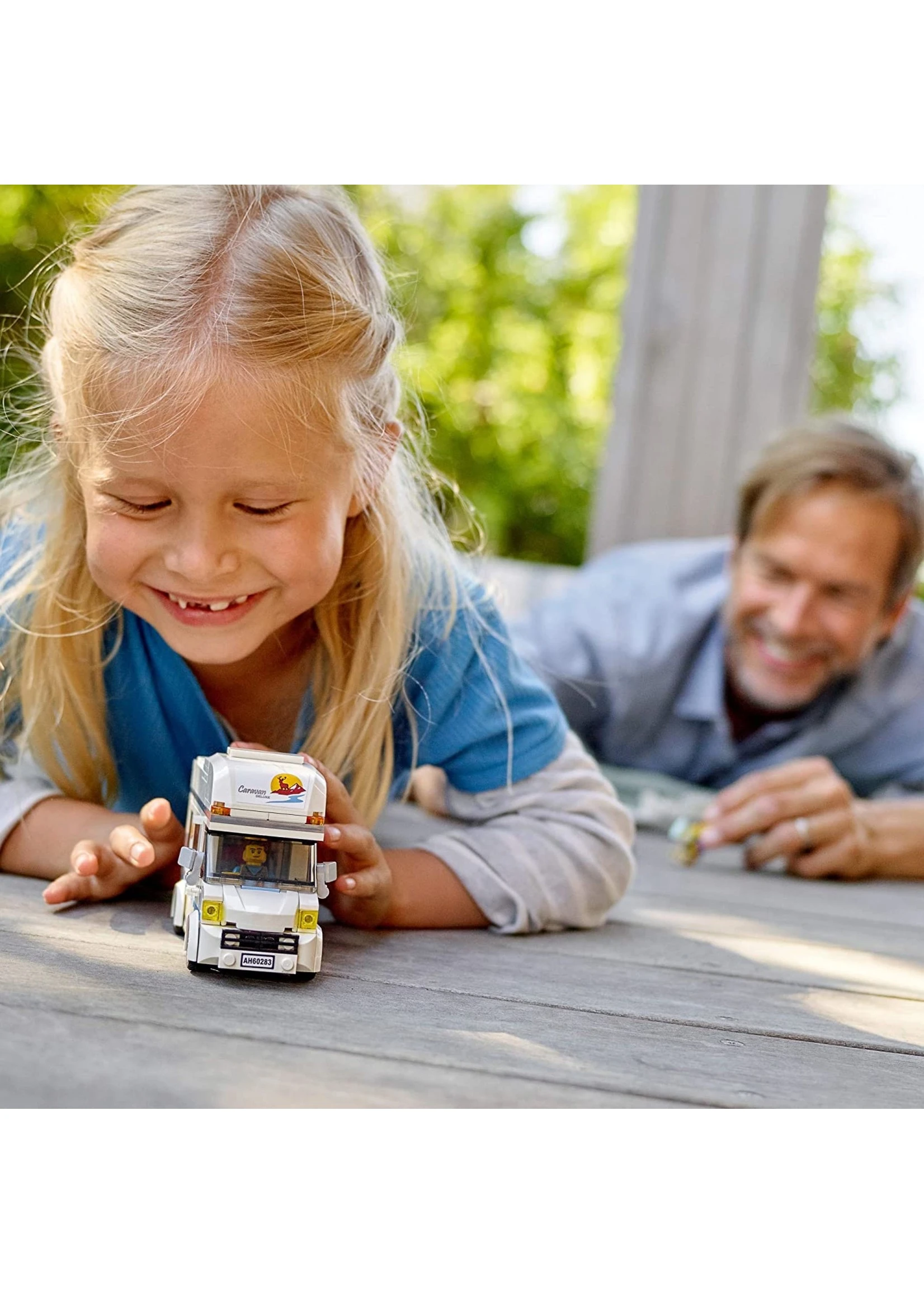 LEGO 60283 - Holiday Camper Van - Image 6